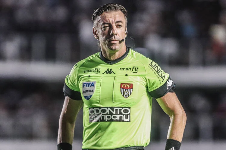 Fifa Convoca Três Árbitros Brasileiros para Copa do Mundo 2026 nos EUA