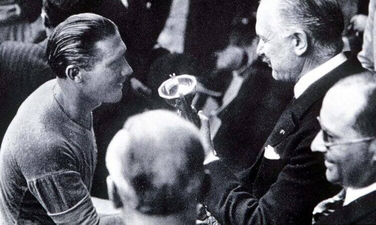 Fifa enfrenta crise após exclusão da Áustria na Copa do Mundo de 1938