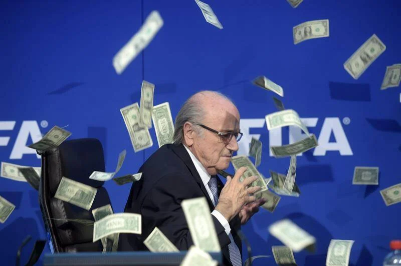 Fifa Gate expõe corrupção e escândalos históricos na arbitragem da Copa do Mundo