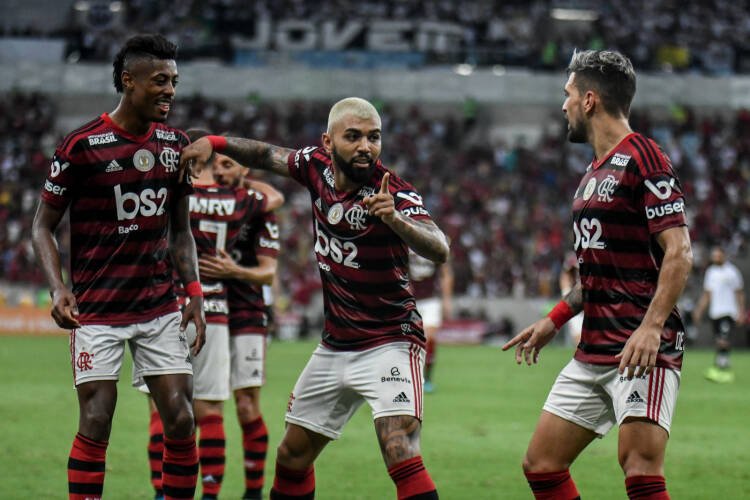 Flamengo quebra recorde histórico com 90 pontos e encanta o Brasil em 2019