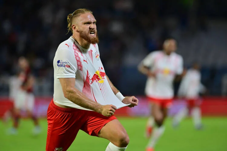 Flamengo sofre derrota humilhante para Red Bull Bragantino e cai na tabela