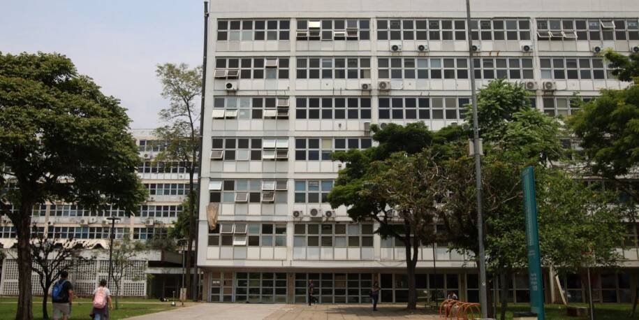 Funcionários da USP encerram greve após 10 dias em acordo com reitoria