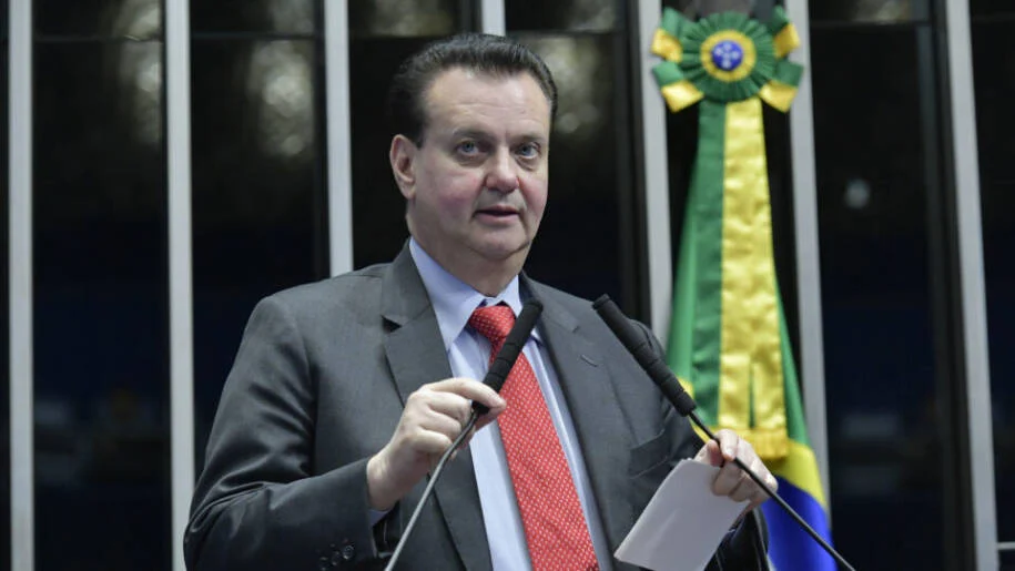 Gilberto Kassab critica Bolsonaro e aponta falhas em seu governo durante evento