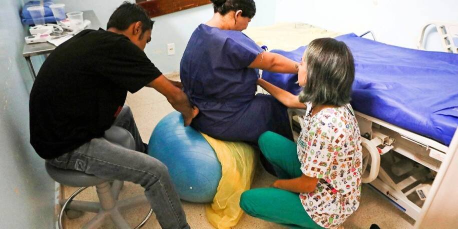 Gislene Rossini destaca regulamentação das doulas e integração ao SUS