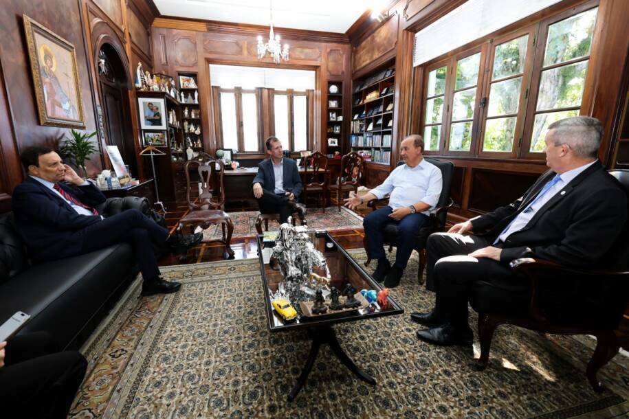 Governador Jorginho Mello e Lecir Ghisi discutem doações do IR para fundos sociais