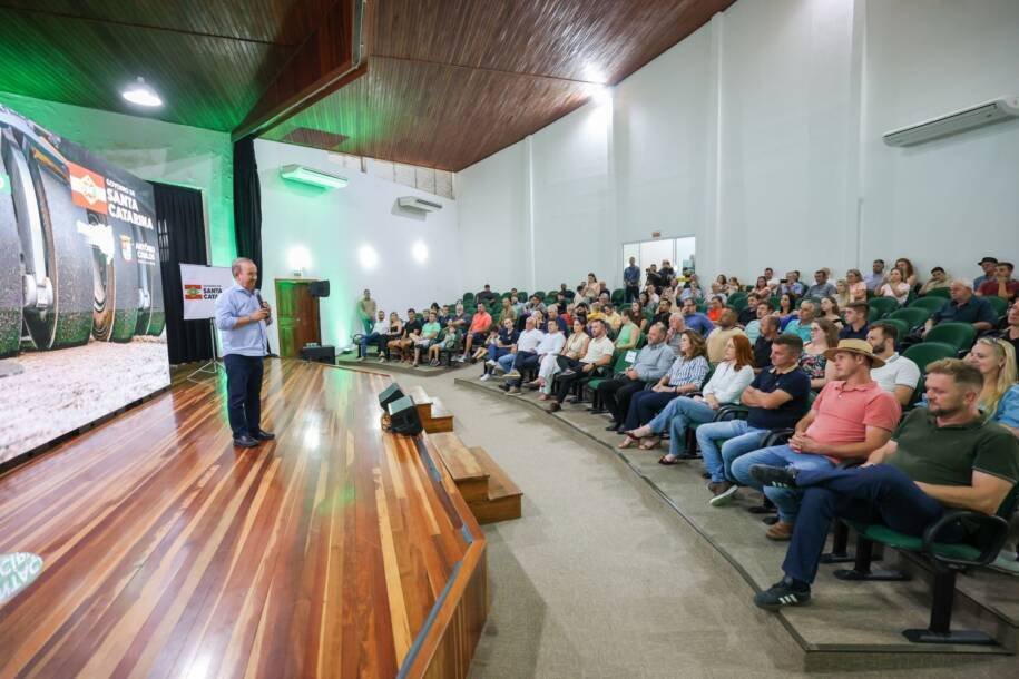 Governador Jorginho Mello libera R$ 2,3 milhões para obras em Antônio Carlos
