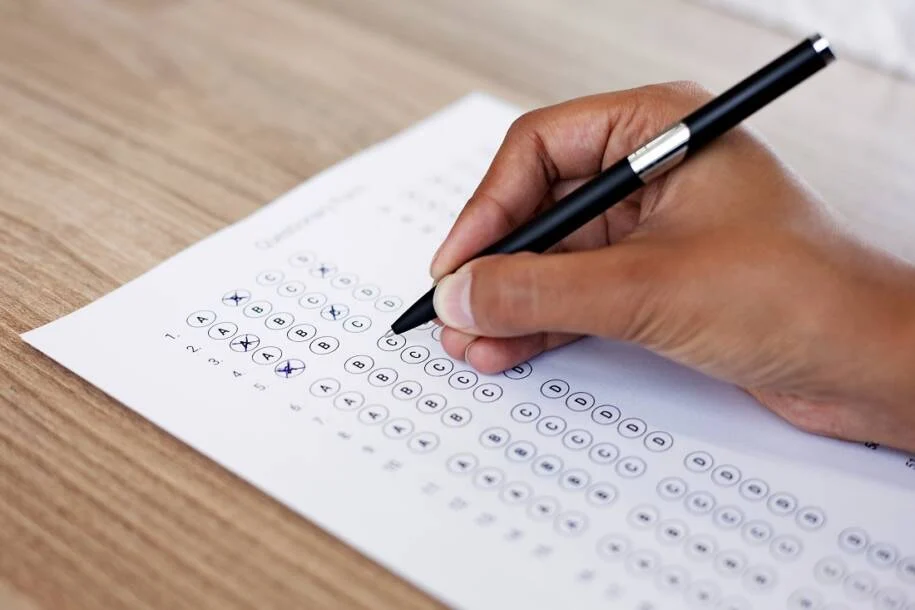 Governo de Santa Catarina lança concurso para InvestSC com 10 vagas e salários altos