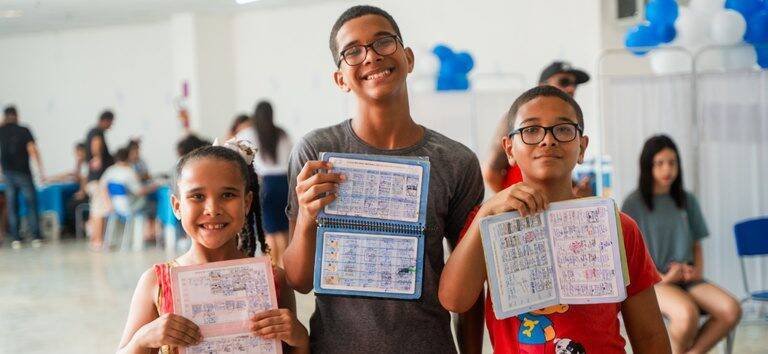Governo do Brasil intensifica vacinação nas escolas para 27 milhões de estudantes