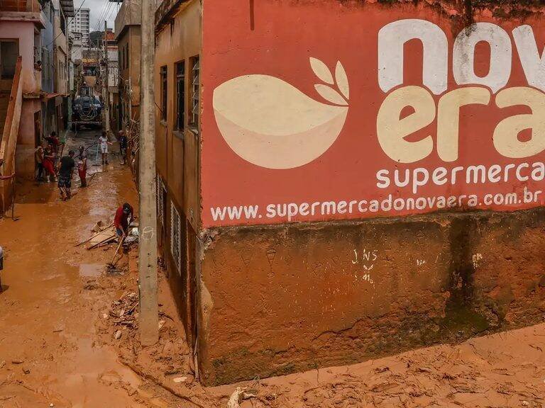 Governo do Brasil investe R$ 2 bilhões em reconstrução após tragédia em Minas Gerais