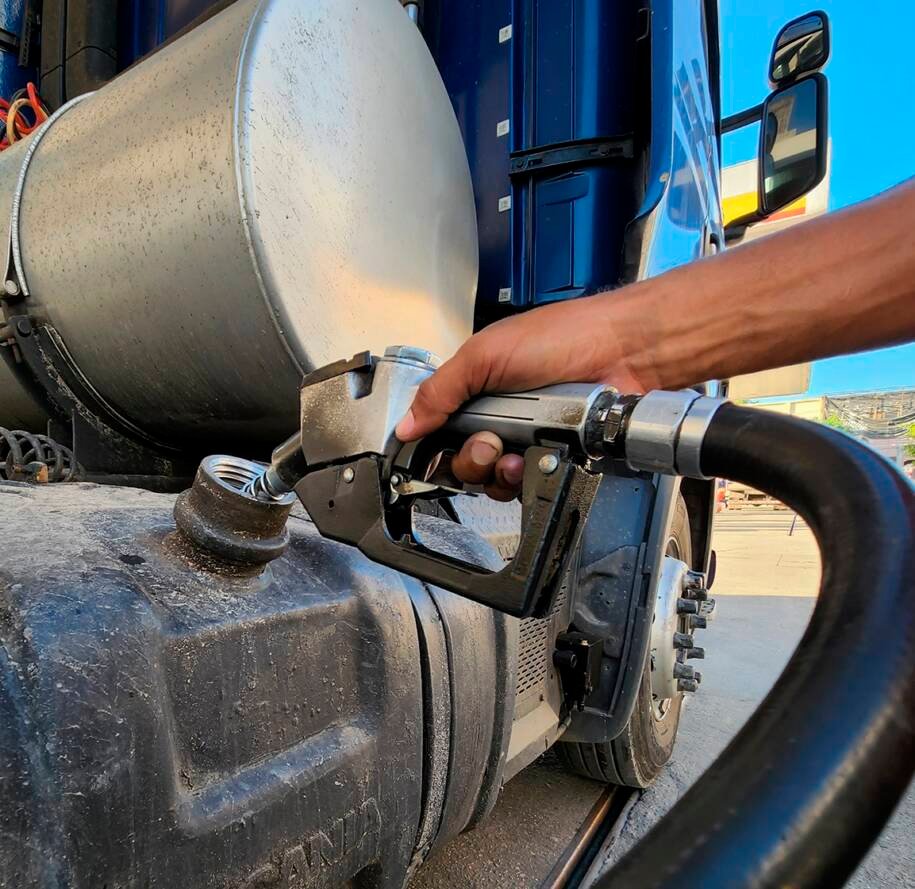 Governo Federal publica MP e decreta medidas para conter preço do diesel