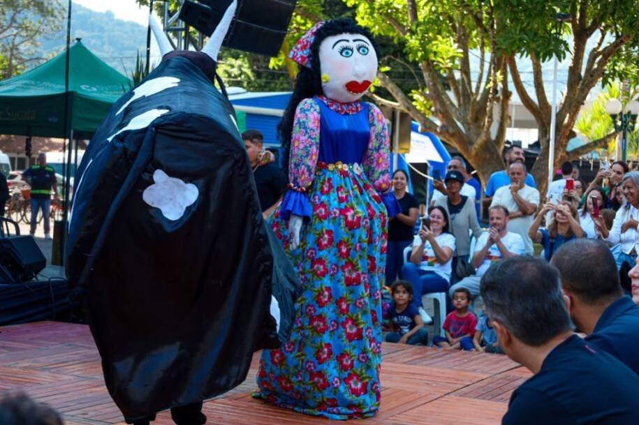Grasiela Martins lidera transferência simbólica da sede em Balneário Camboriú