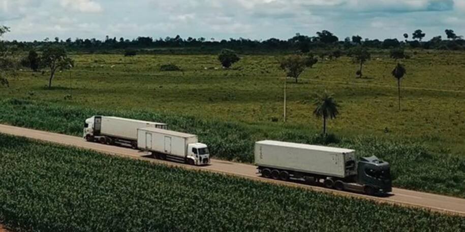 IBGE revela crescimento de serviços em fevereiro, alcançando recorde histórico!