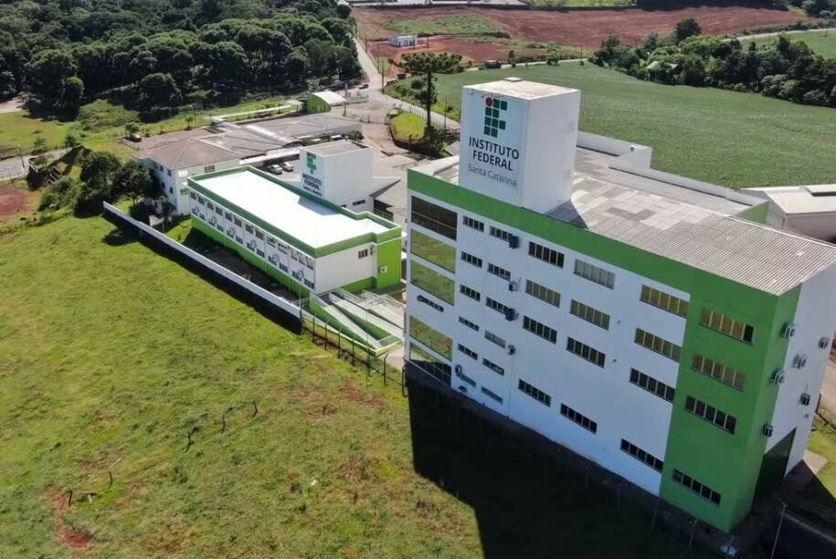 IFSC abre inscrições para 2,4 mil vagas em cursos técnicos e gera expectativa