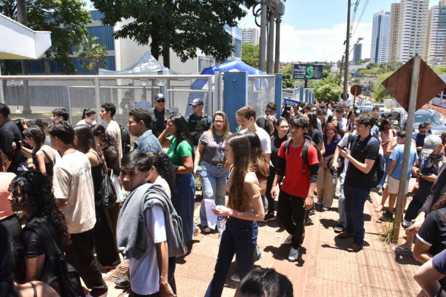 Inep abre isenção da taxa do Enem; prazo termina em 24 de abril!