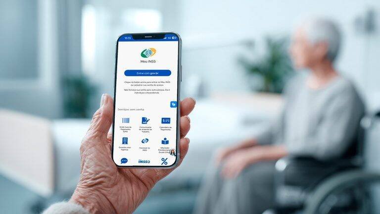 INSS avisa aposentados sobre antecipação do 13º salário e datas de pagamento