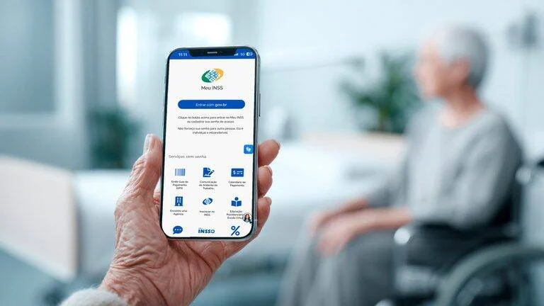 INSS avisa aposentados sobre antecipação do 13º salário e datas de pagamento