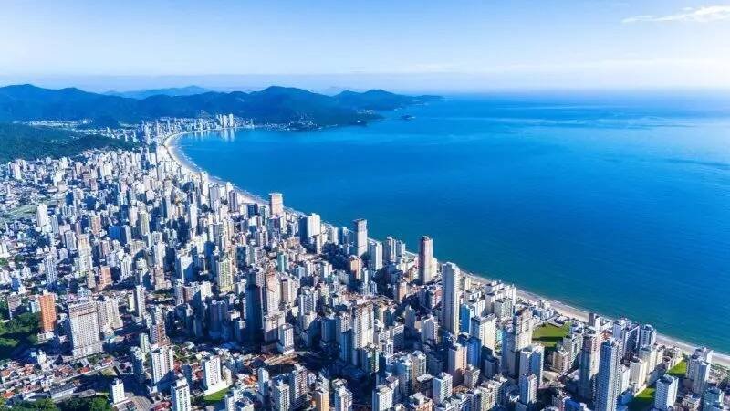 Itapema celebra 64 anos e enfrenta desafios de crescimento e sustentabilidade