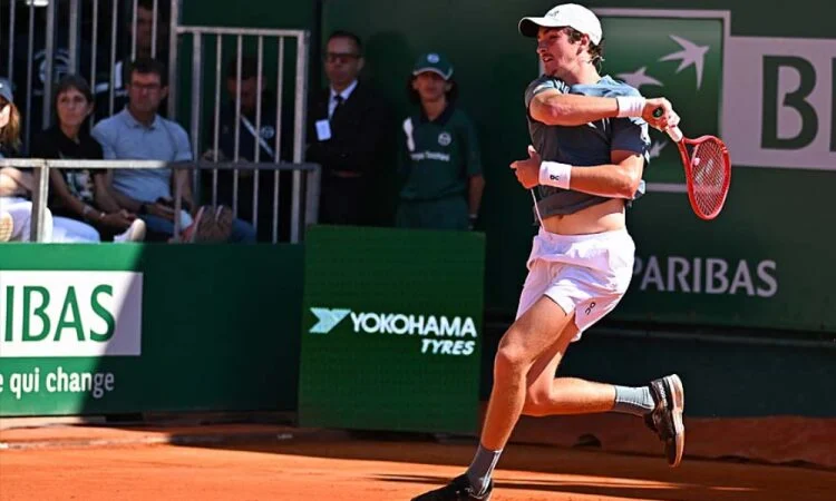 João Fonseca é eliminado por Zverev, nº 3 do mundo, após batalha em Monte Carlo