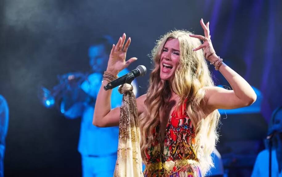 Joss Stone se apresenta em Florianópolis para celebrar 100 anos da Ponte Hercílio Luz
