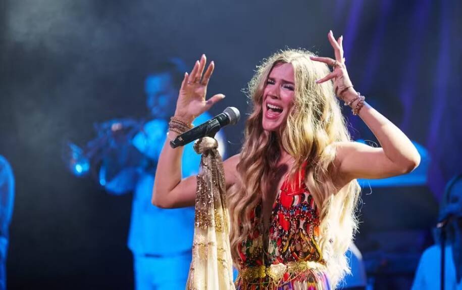 Joss Stone se apresenta em Florianópolis para celebrar 100 anos da Ponte Hercílio Luz