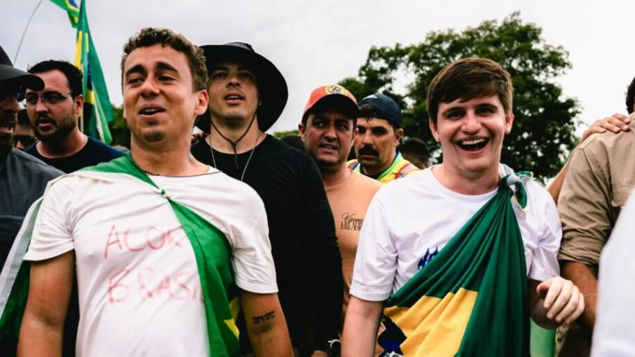 Lucas Pavanato e Rosana Valle lideram PL após crises de Eduardo Bolsonaro e Zambelli