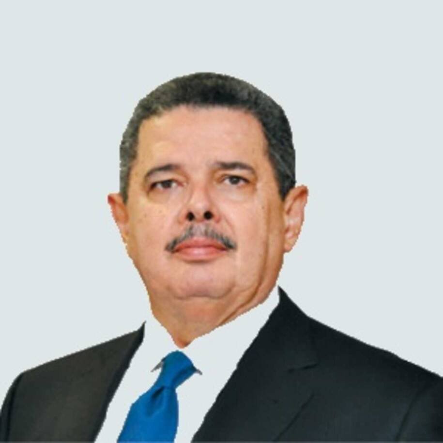 Lula gasta R$812 mil em hotel de luxo enquanto rombo do governo atinge R$110 bilhões