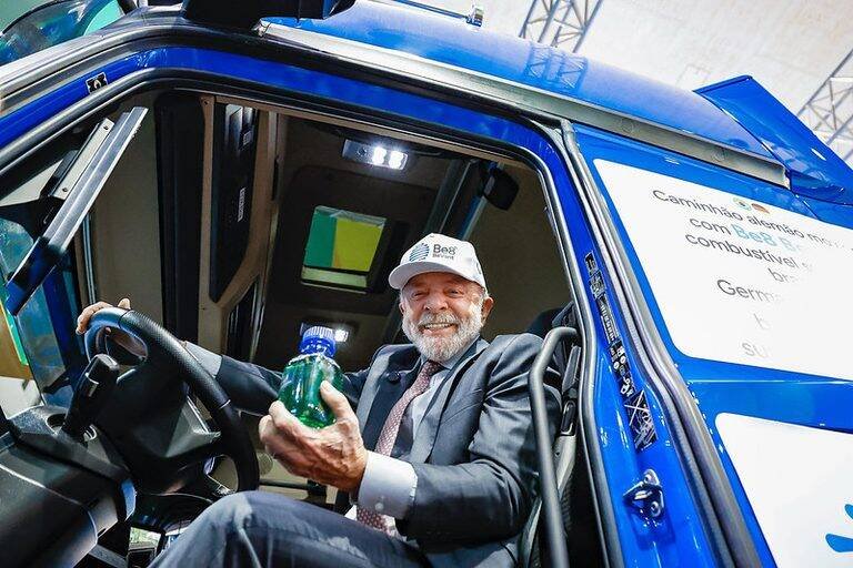 Lula inaugura pavilhão brasileiro na Feira de Hanôver e busca protagonismo global