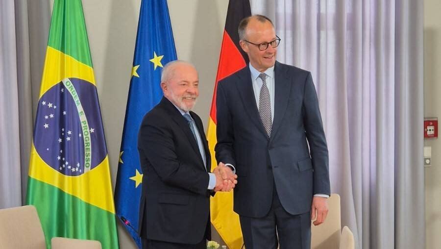 Lula se reúne com Friedrich Merz em Hannover e destaca Brasil na Feira