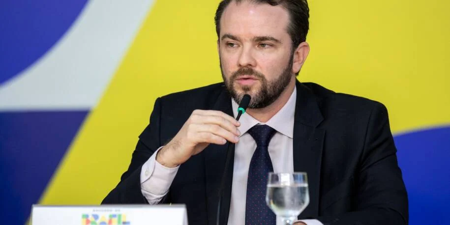 Ministério da Fazenda anuncia subsídio ao diesel importado em 25 estados