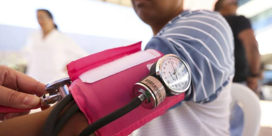 Ministério da Saúde alerta: hipertensão atinge até crianças e precisa de atenção!