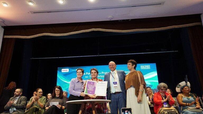 Ministério das Mulheres e Funasa firmam acordo para garantir água e autonomia quilombola