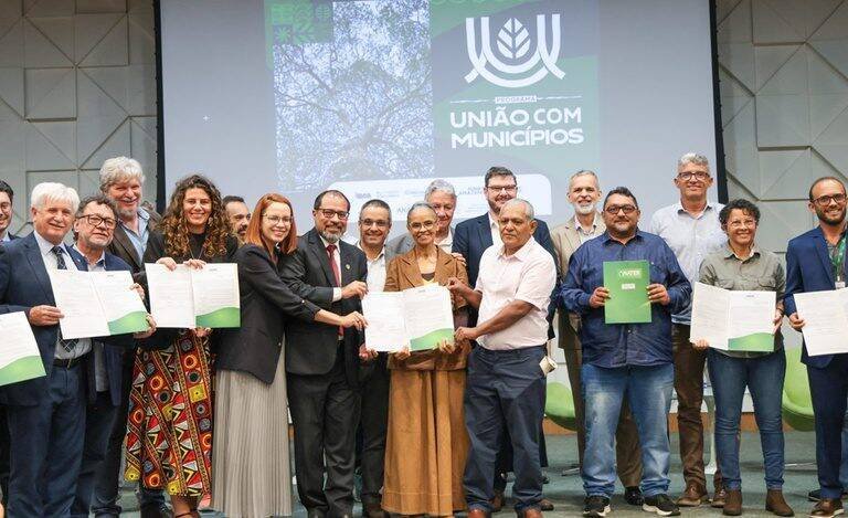 Ministério do Desenvolvimento Agrário anuncia regularização fundiária para 7,3 mil famílias