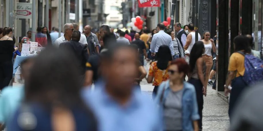 Ministério do Trabalho libera R$ 5,4 bilhões em abono salarial; saiba quem recebe