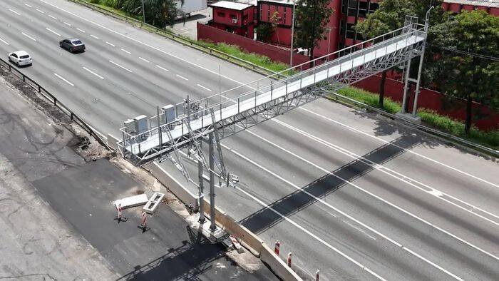 Ministério dos Transportes suspende 3,4 milhões de multas e motoristas reagem