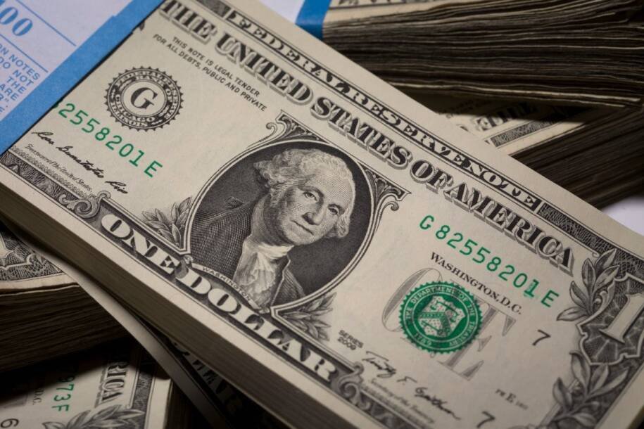 Ministra do Japão anuncia 'ação decisiva' e dólar recua com tensão no câmbio