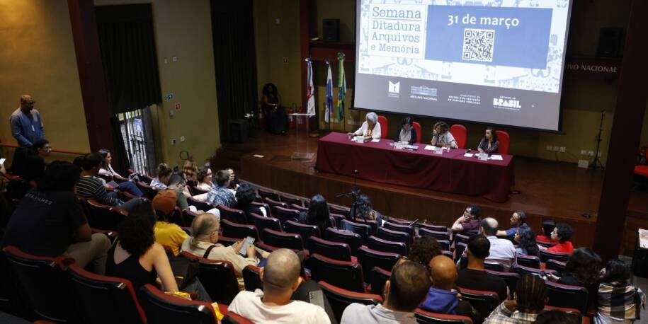 Mônica Lima e Cecília Coimbra destacam documentos que revelam violação de direitos na Unirio