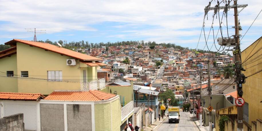 Moradores de Perus excluídos de audiência pública sobre incinerador de lixo