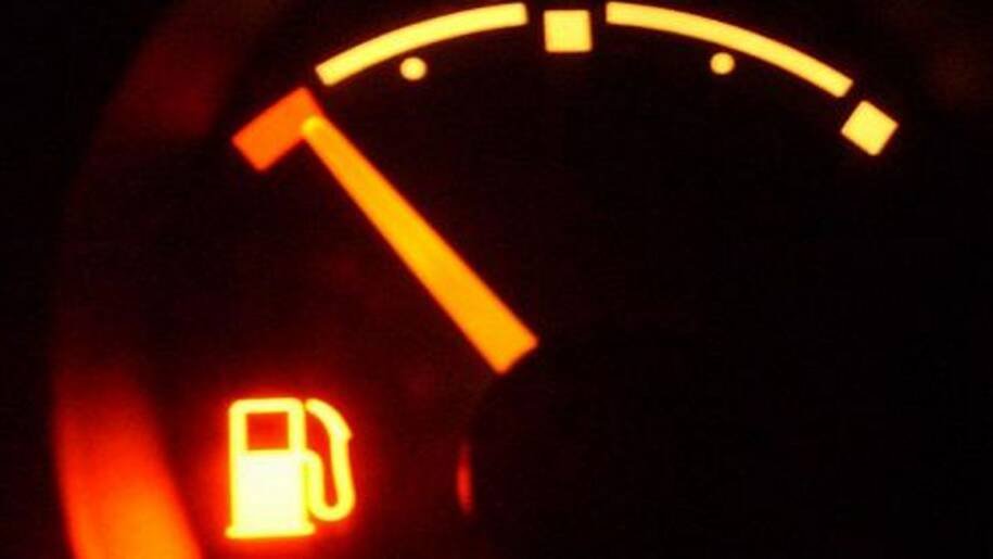 Motoristas brasileiros precisam calibrar pneus para evitar consumo excessivo