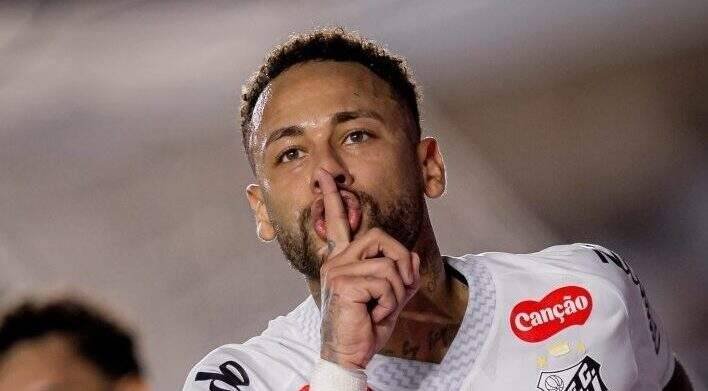 Neymar responde a críticas de torcedores após empate do Santos na Vila Belmiro