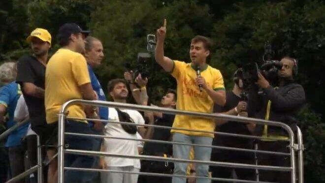 Nikolas Ferreira propõe emenda que obriga governo a arcar com fim da escala 6×1