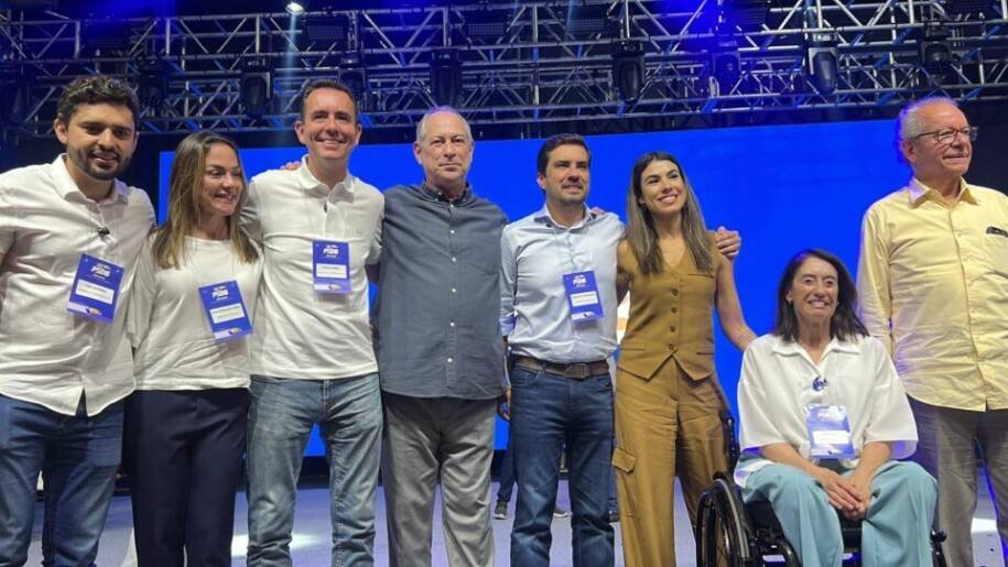 Paulo Serra tenta reverter rejeição e se destaca em evento com Ciro Gomes