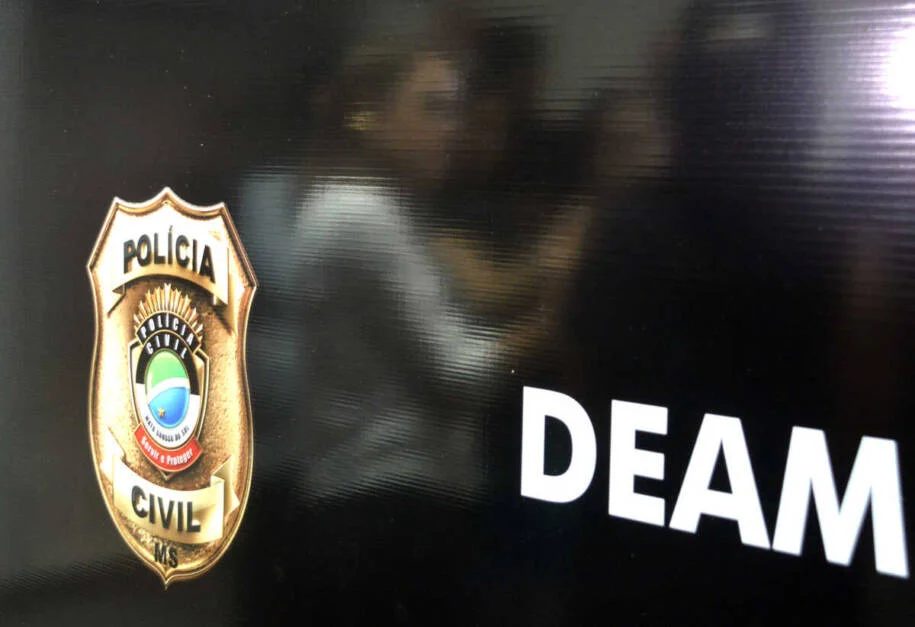 Polícia Civil prende homem de 41 anos por ameaçar e agredir mulher grávida