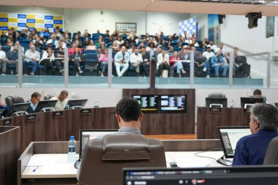Prefeita Juliana Pavan aprova novo microzoneamento e promete justiça urbana em Balneário Camboriú