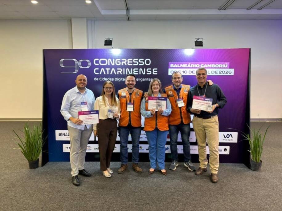 Prefeito Egidio Ferrari anuncia Congresso Estadual de Cidades Inteligentes em 2027