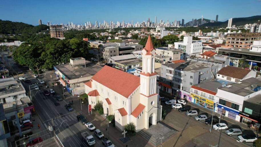 Prefeitura de Camboriú registra 8,4 milhões de visualizações e aproxima população