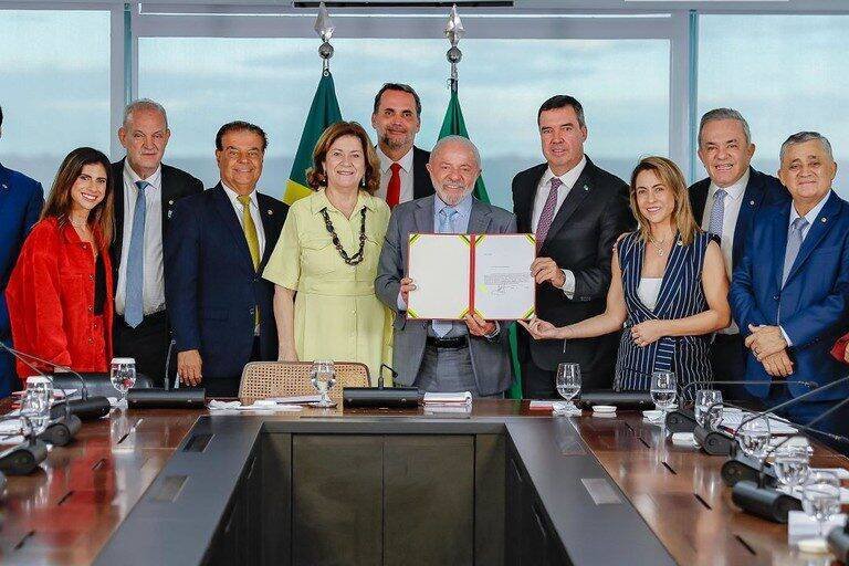 Presidente Lula e governador Eduardo Riedel garantem US$ 200 milhões para Rodar MS