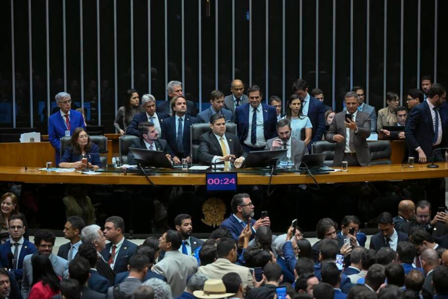 Psol-Rede aciona STF após derrubada de veto de Lula ao PL da dosimetria