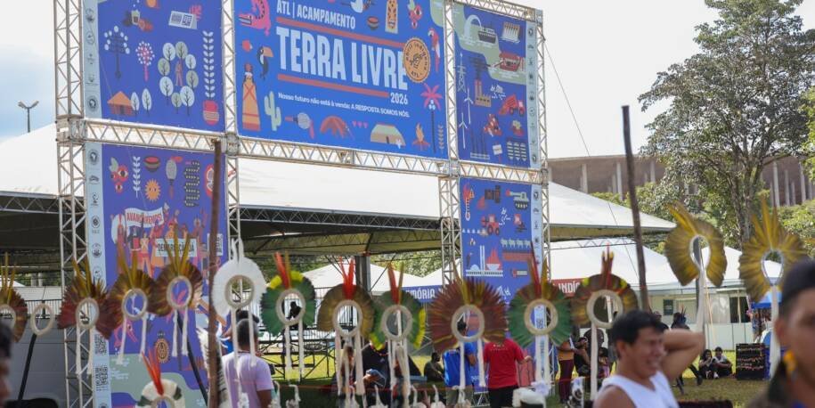 Rádio Nacional da Amazônia destaca Acampamento Terra Livre em abril com mais de 7 mil indígenas