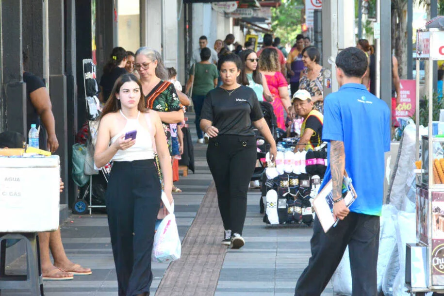 Receita Federal registra R$ 229,2 bilhões em março e supera expectativas fiscais