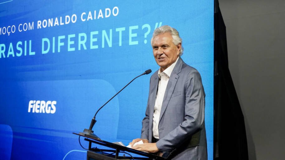 Ronaldo Caiado se posiciona como pacificador em embates com Zema e STF